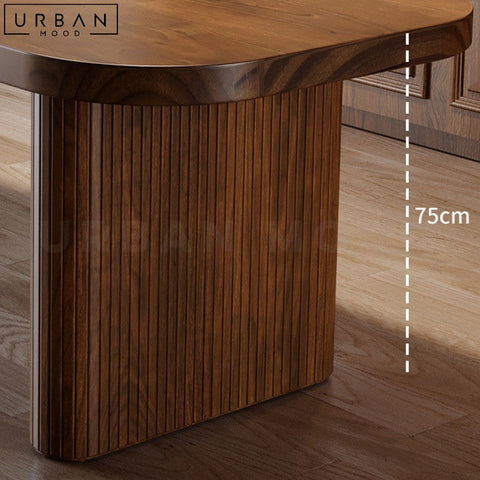 EDENY Rustic Pine Wood Dining Table Sturdy Centerpiece - URBANMOOD