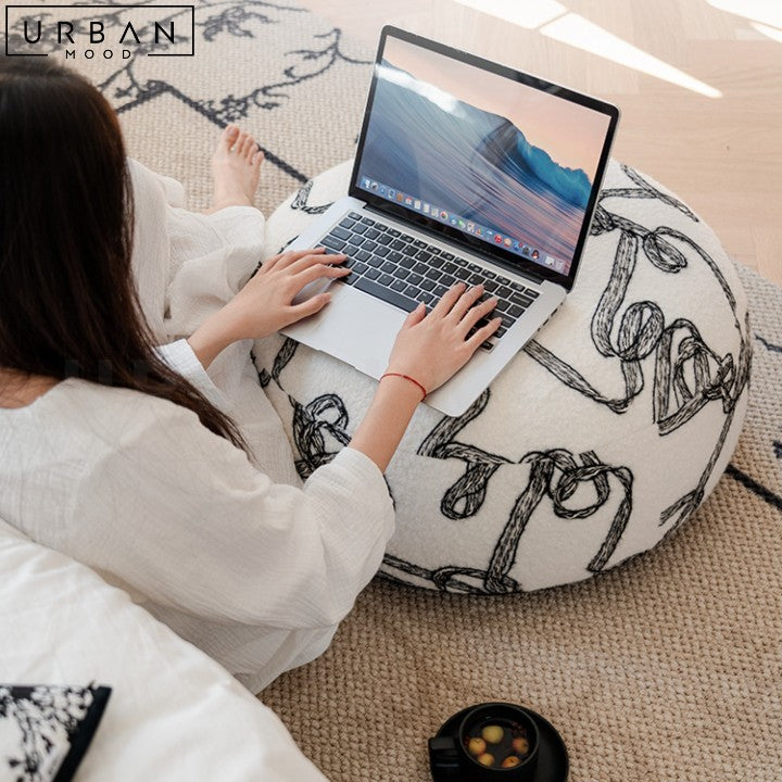 NOVAIS Eclectic Boucle Pouf Traditional Elegant Design - URBANMOOD