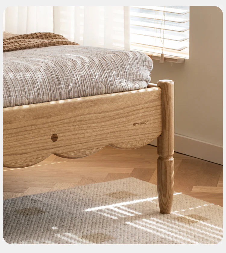 Oak solid wood children's bed<