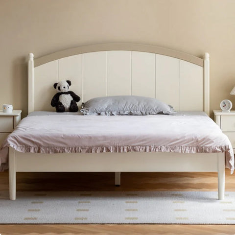 Rubber wood Cream Style Children's Bed White<