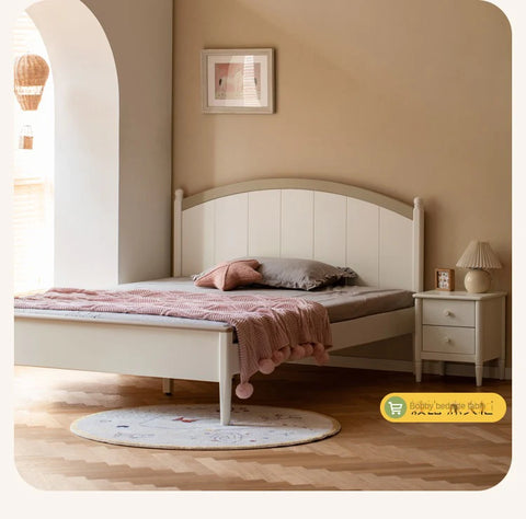 Rubber wood Cream Style Children's Bed White<