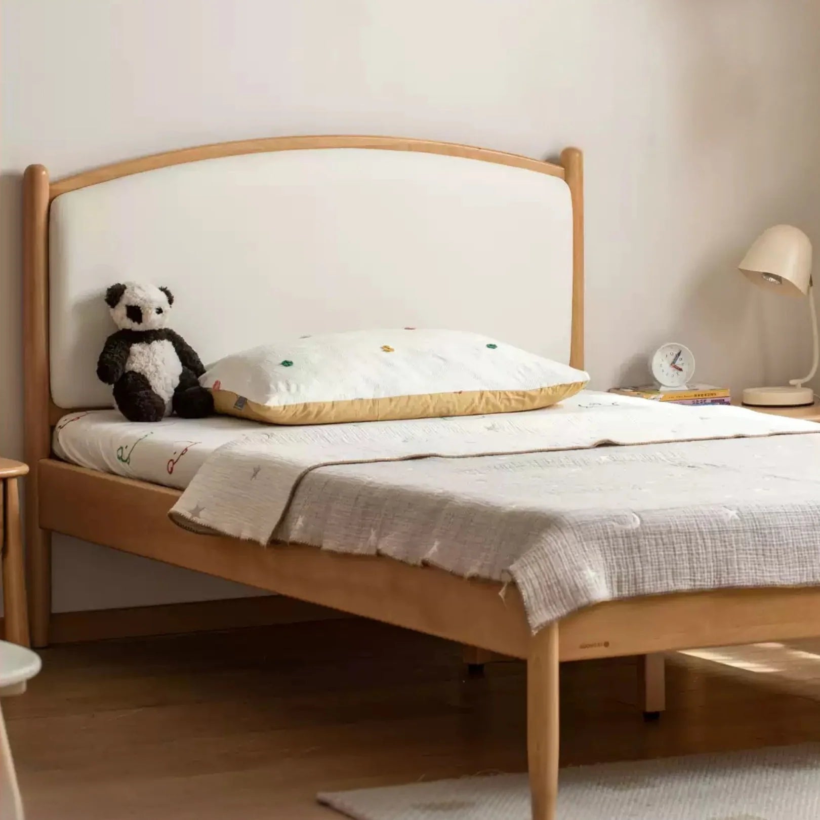 Beech solid wood Children's Soft Bed<