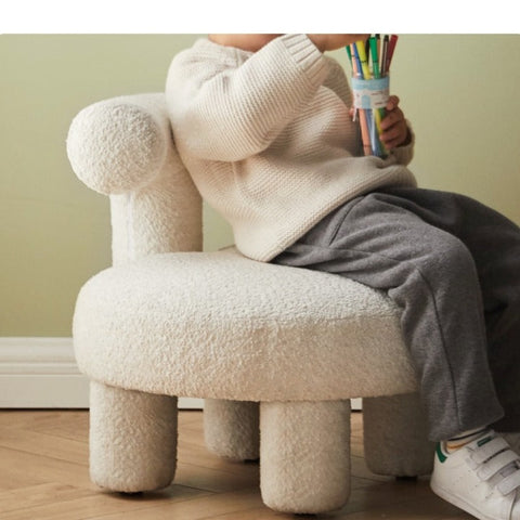 Lamb Velvet Kids Chair Off White Plush Imitation Wool Upholstered Cartoon Seat Solid Wood Frame for Playroom & Reading