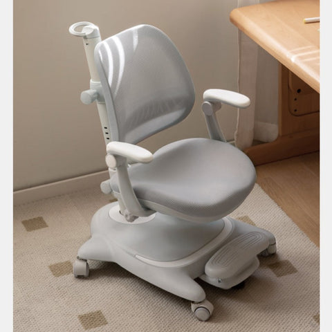 Upright Children’s Ergonomic Study Chair Adjustable Height Pink Desk Chair with Washable Cushion & PU Wheels