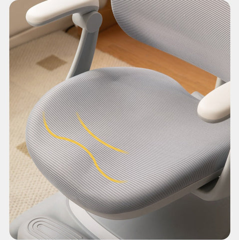 Upright Children’s Ergonomic Study Chair Adjustable Height Pink Desk Chair with Washable Cushion & PU Wheels