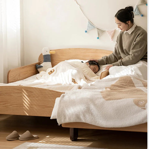 Oak, Beech solid wood Telescopic Toddler Bed from 57 in (145 cm) to 80.7 in (205 cm)<