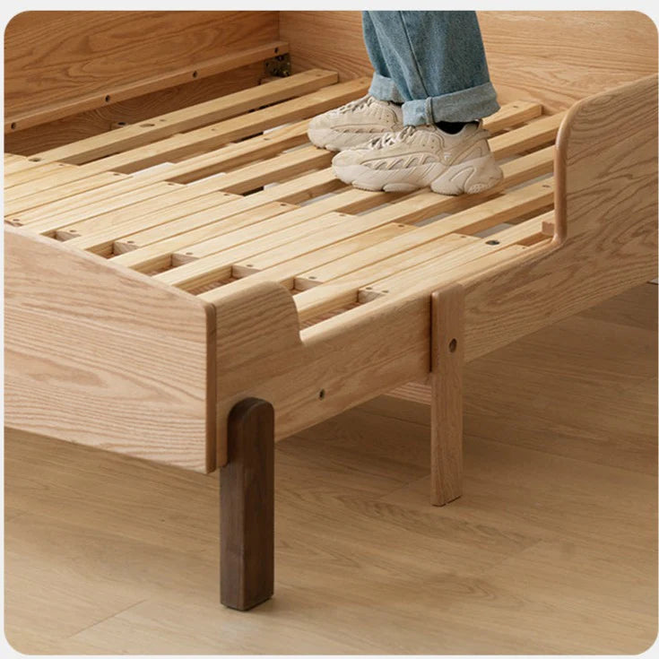 Oak, Beech solid wood Telescopic Toddler Bed from 57 in (145 cm) to 80.7 in (205 cm)<