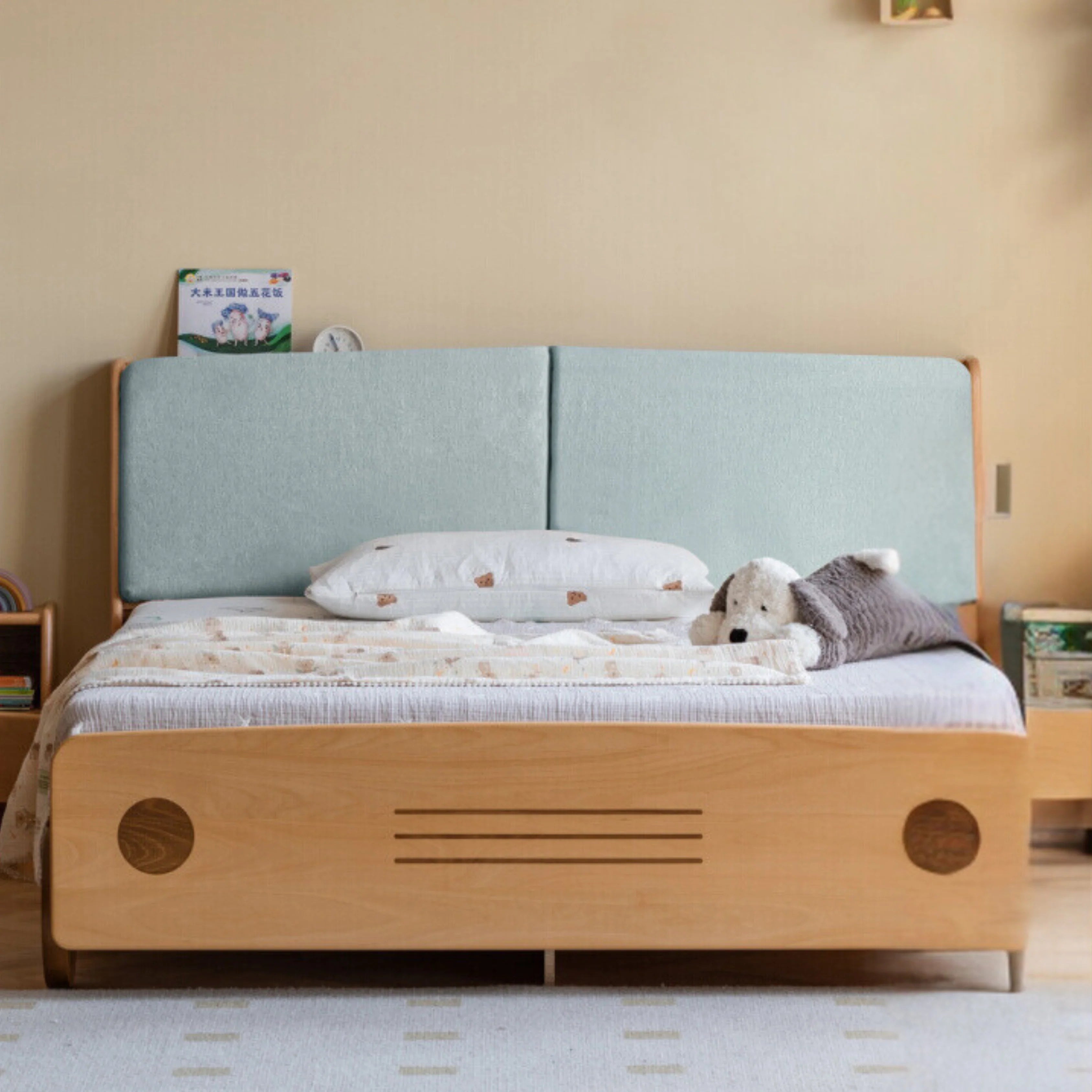 Beech Solid Wood Car Children's Box Bed<