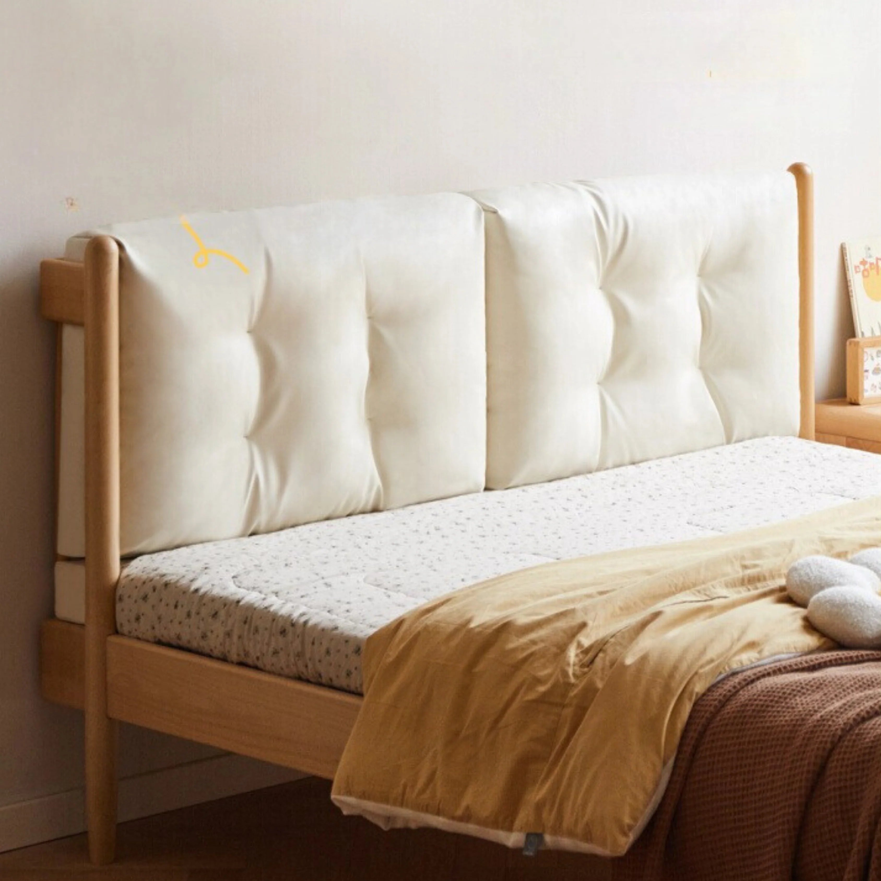 Beech Solid Wood Children's bed with organic leather<