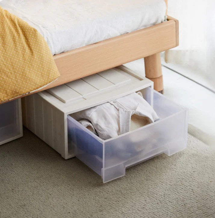 Oak solid wood children's bed with light<