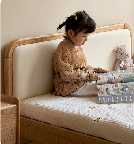 Oak solid wood children's bed with organic leather<