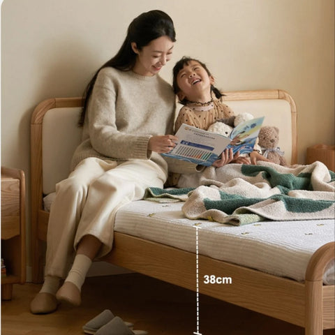 Oak solid wood children's bed with organic leather<