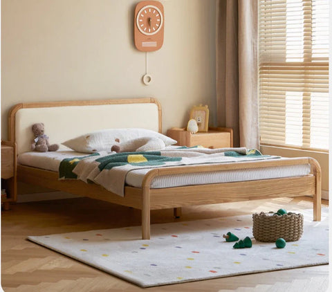 Oak solid wood children's bed with organic leather<