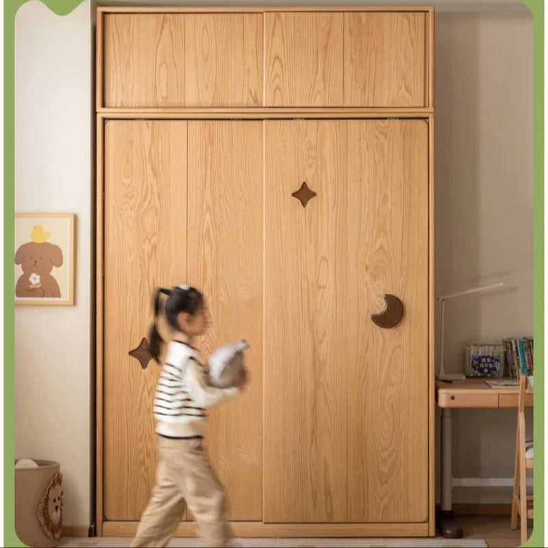 Oak Solid Wood Kids Sliding Door Wardrobe