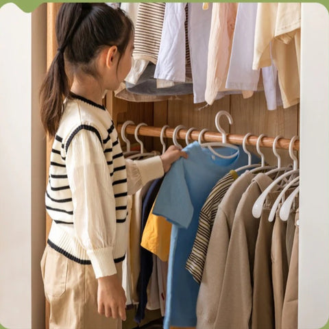 Oak Solid Wood Kids Sliding Door Wardrobe